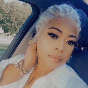 Meet your Posher, Sherine